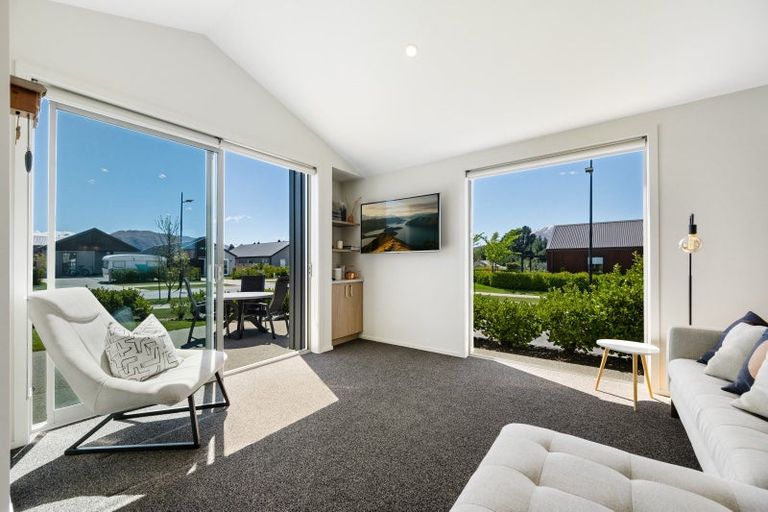 Photo of property in 12 Mount Burke Street, Wanaka, 9305