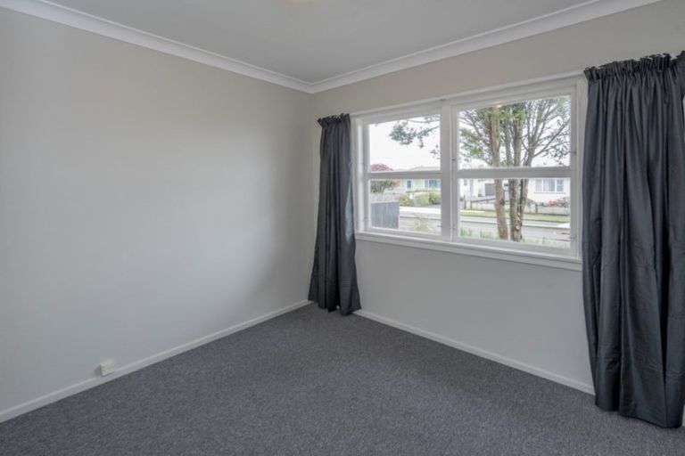 Photo of property in 24 Ferguson Street, Levin, 5510