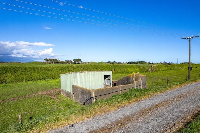 Photo of property in 306 Pungarehu Road, Pungarehu, 4685