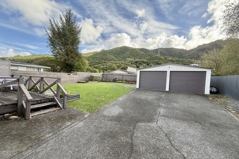Photo of property in 206 California Drive, Totara Park, Upper Hutt, 5018