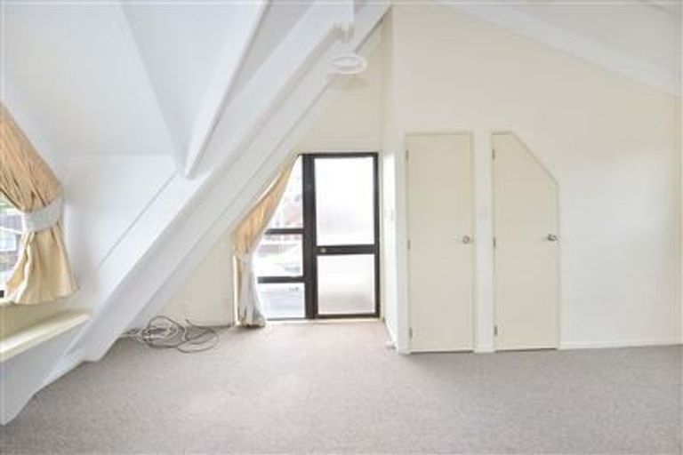 Photo of property in 1/26 Riverside Road, Orewa, 0931