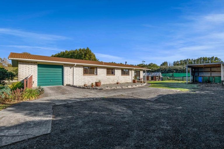 Photo of property in 1407 Devon Road, Brixton, Waitara, 4382
