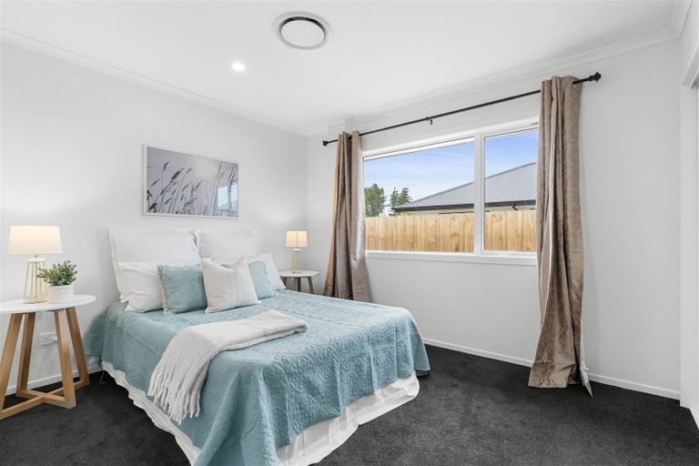 Photo of property in 21 Clonbunny Close, Rolleston, 7614