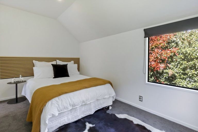 Photo of property in 24 Williams Street, Sunshine Bay, Queenstown, 9300