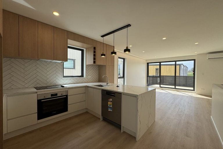 Photo of property in 202a Henwood Road, Westgate, 0814