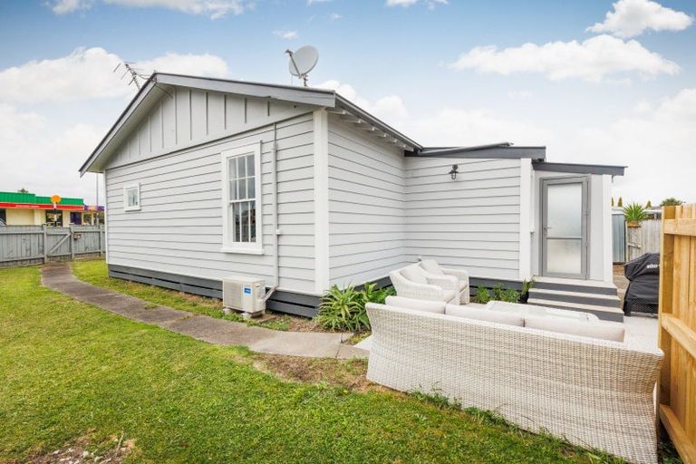 Photo of property in 70 Milson Line, Milson, Palmerston North, 4414