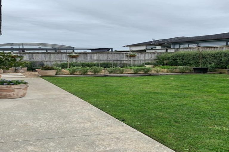 Photo of property in 9 Kabardin Street, Karaka, Papakura, 2113