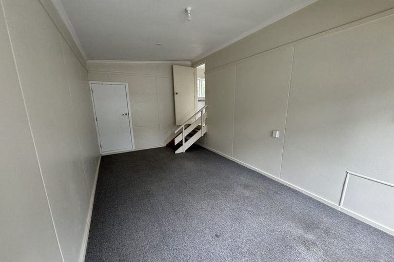 Photo of property in 8 Mahoe Street, Otaki Beach, Otaki, 5512