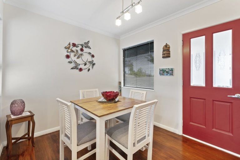 Photo of property in 11 Gardener Street, Levin, 5510