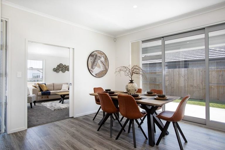 Photo of property in 27 Te Piriti Road, One Tree Point, 0118