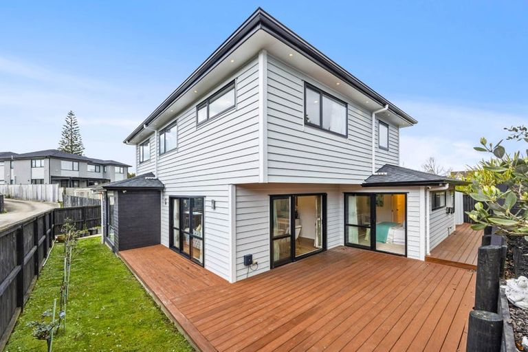 Photo of property in 21b Wells Road, Bucklands Beach, Auckland, 2012