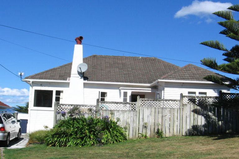 Photo of property in 12 Raumati Terrace, Khandallah, Wellington, 6035