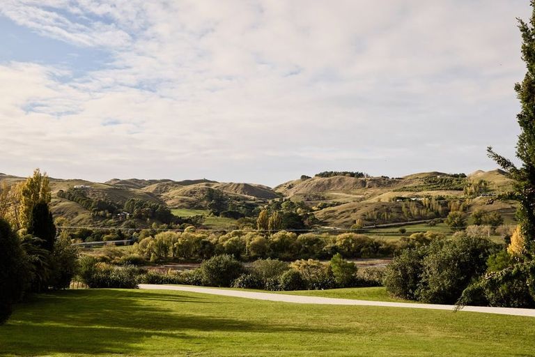 Photo of property in 42 Matangi Road, Tuki Tuki, Havelock North, 4294