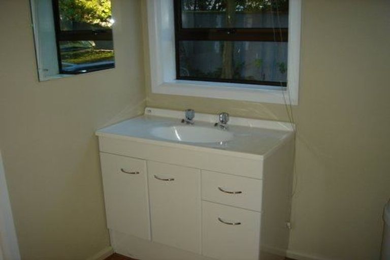 Photo of property in 1/38 Kilmarnock Street, Riccarton, Christchurch, 8011