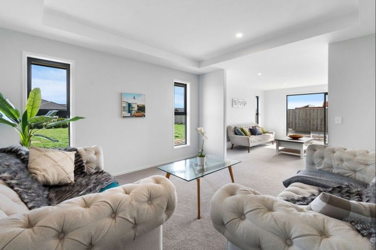 Photo of property in 38 Lenborough Drive, Rolleston, 7614