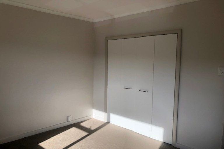 Photo of property in 1/37 Singers Road, Korokoro, Lower Hutt, 5012