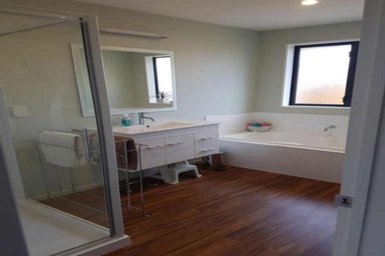 Photo of property in 17 Dryden Avenue, Rolleston, 7614