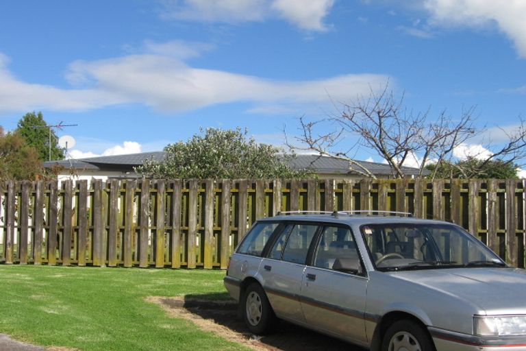 Photo of property in 8 Kingfisher Place, Favona, Auckland, 2024