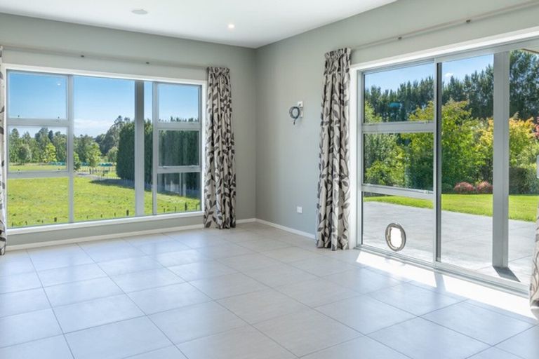 Photo of property in 30c Thompsons Track, Aongatete, 3178