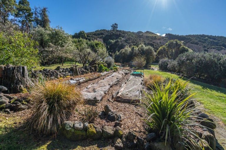 Photo of property in 9 Harmans Track, Little River, 7591