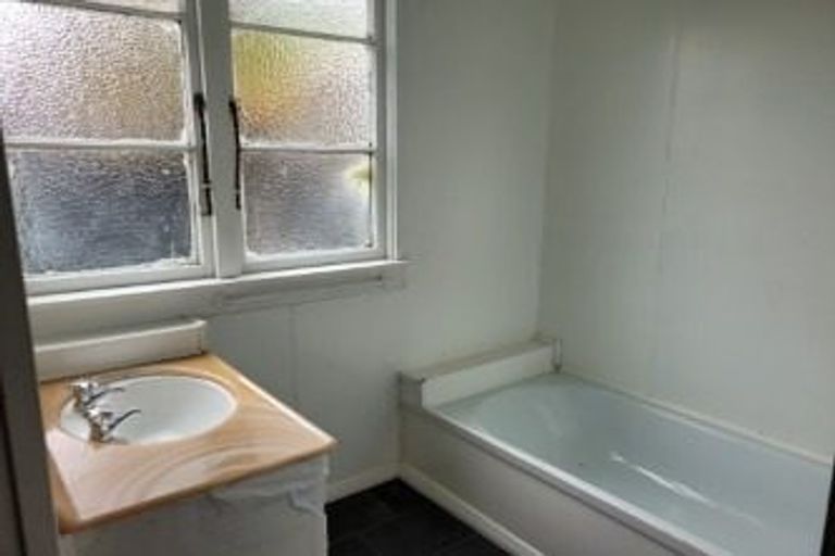 Photo of property in 501 Grove Road, Mayfair, Hastings, 4122