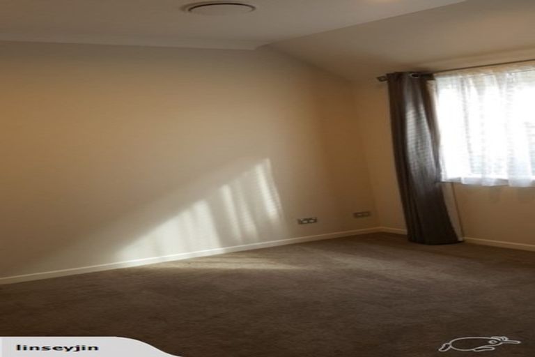 Photo of property in 9 Carrickdawson Drive, Flat Bush, Auckland, 2019