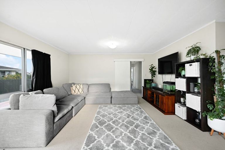 Photo of property in 35a Lindsay Crescent, Nawton, Hamilton, 3200