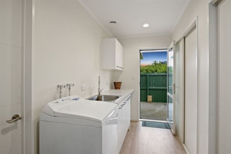 Photo of property in 55 Oakwood Drive, Rangiora, 7400