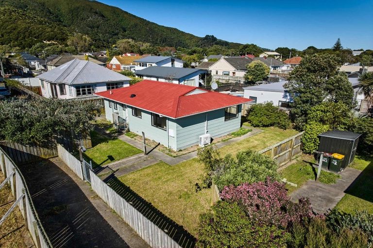 Photo of property in 126b Waiwhetu Road, Waterloo, Lower Hutt, 5011
