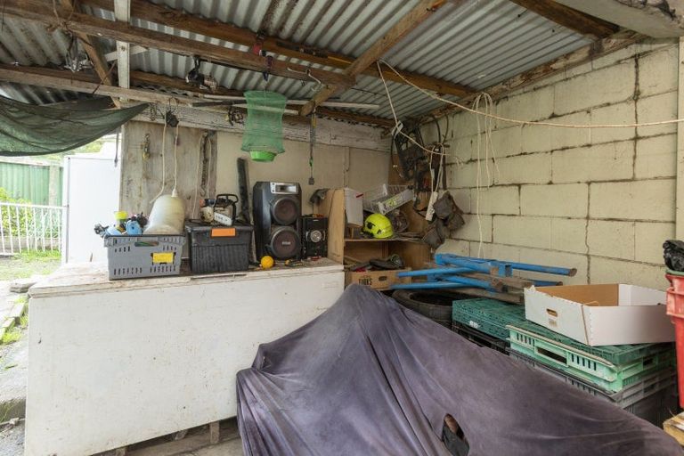 Photo of property in 11 Cambridge Terrace, Kaiti, Gisborne, 4010