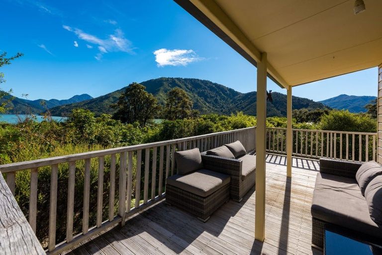 Photo of property in 780 Queen Charlotte Drive, Havelock, Picton, 7281