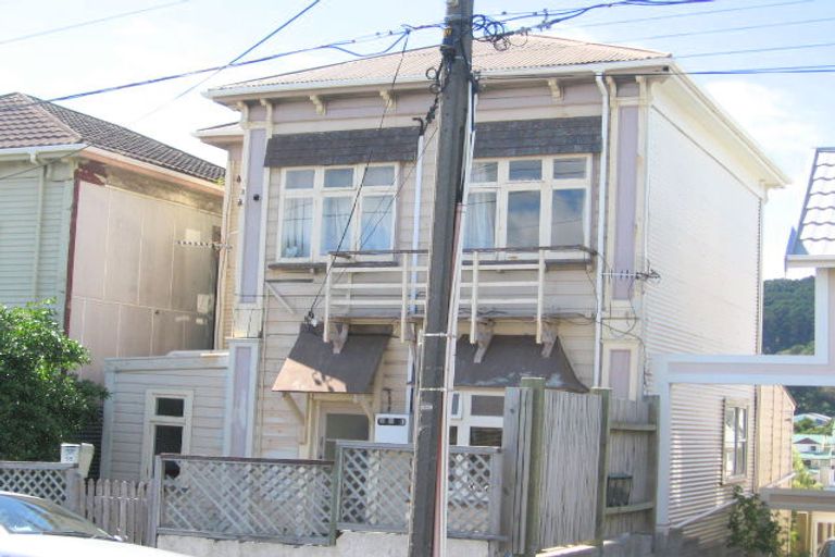 Photo of property in 95 Tasman Street, Mount Cook, Wellington, 6021