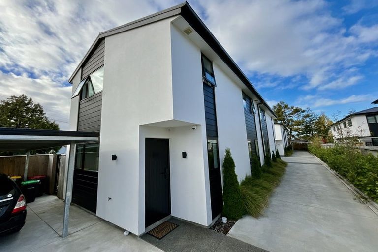 Photo of property in 1/52 Hills Road, Edgeware, Christchurch, 8013
