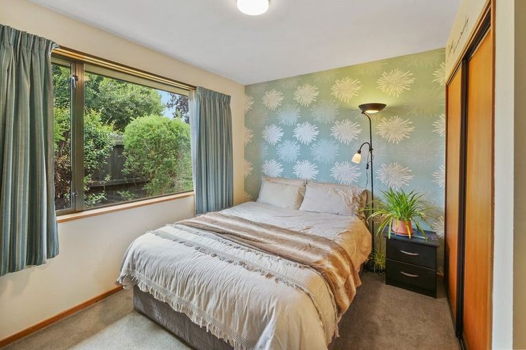 Photo of property in 113 Avonhead Road, Avonhead, Christchurch, 8042