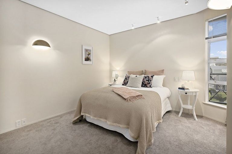 Photo of property in Trieste, 346u2 Oriental Parade, Oriental Bay, Wellington, 6011