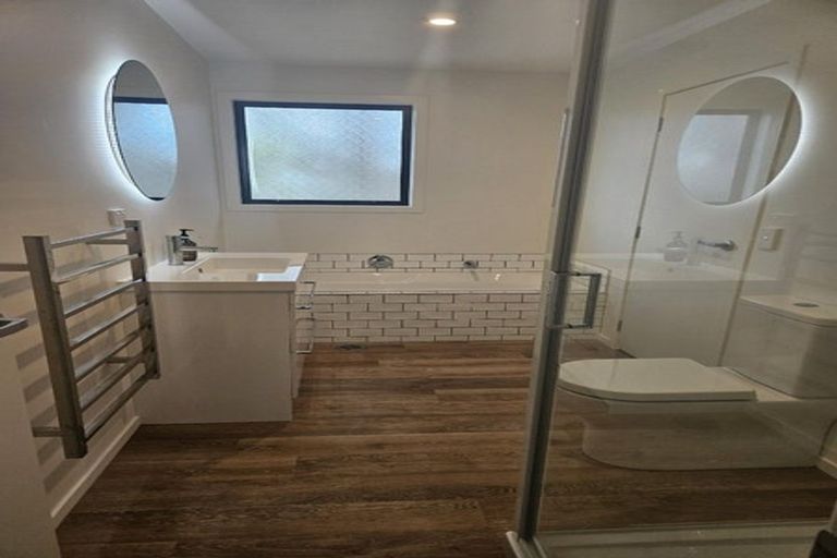 Photo of property in 14 Hamilton Road, Cambridge, 3434