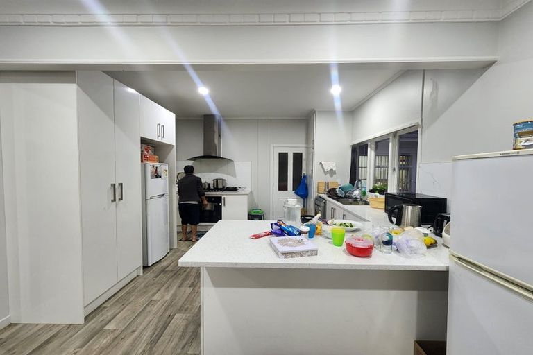 Photo of property in 13 Great South Road, Papatoetoe, Auckland, 2025