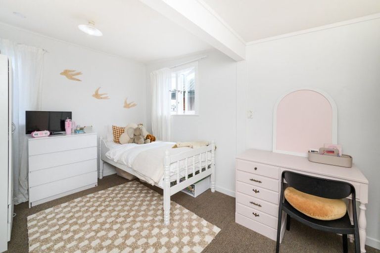 Photo of property in 9 Rongopai Street, Palmerston North, 4414