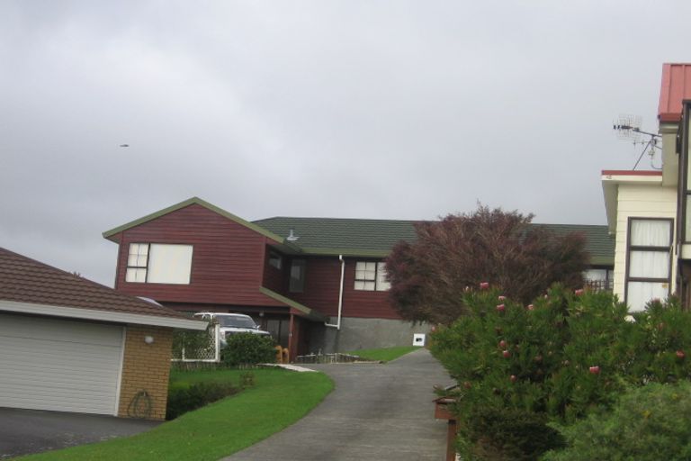 Photo of property in 19a Latitude Close, Whitby, Porirua, 5024
