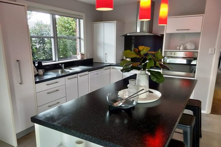 Photo of property in 26 Ihle Street, Terrace End, Palmerston North, 4410