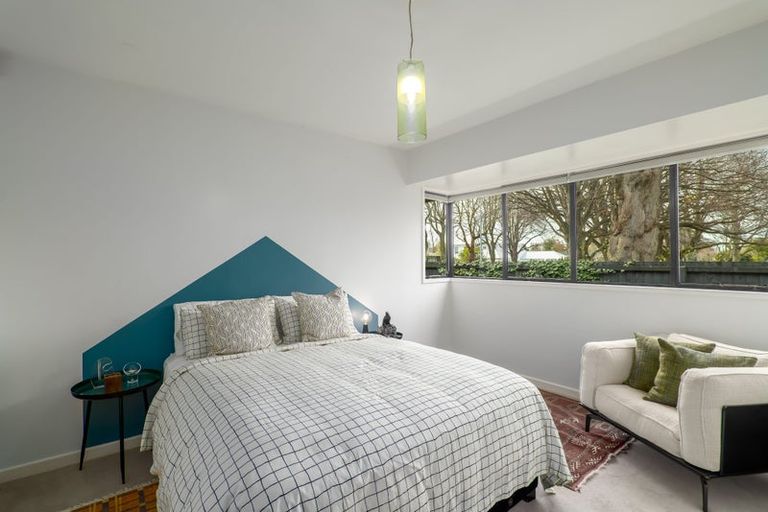 Photo of property in 155 Fendalton Road, Fendalton, Christchurch, 8041