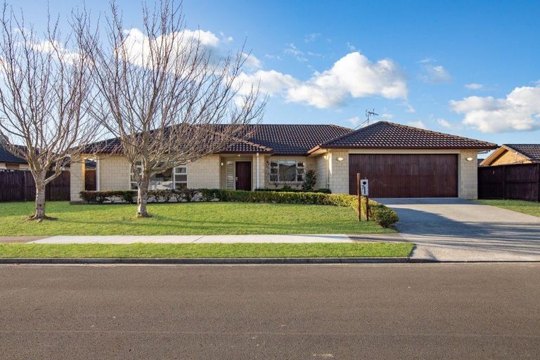 Photo of property in 7 Holly Place, Rototuna North, Hamilton, 3210
