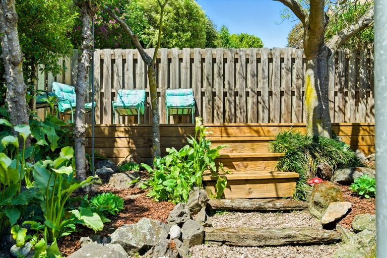 Photo of property in 1/7 Blencathra Place, Westmorland, Christchurch, 8025