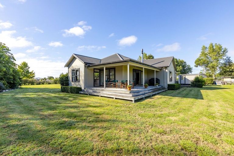 Photo of property in 5 Johnson Street, Waipawa, 4210