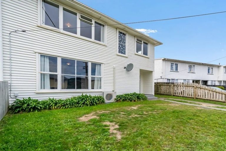 Photo of property in 40 Bell Street, Tawa, Wellington, 5028