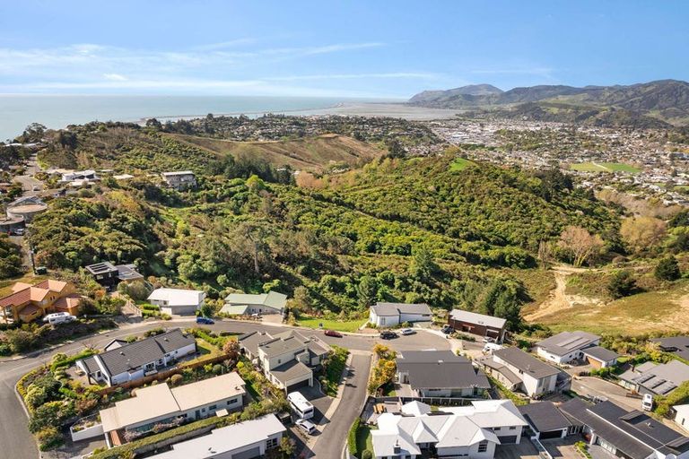 Photo of property in 9 Istana Place, Britannia Heights, Nelson, 7010