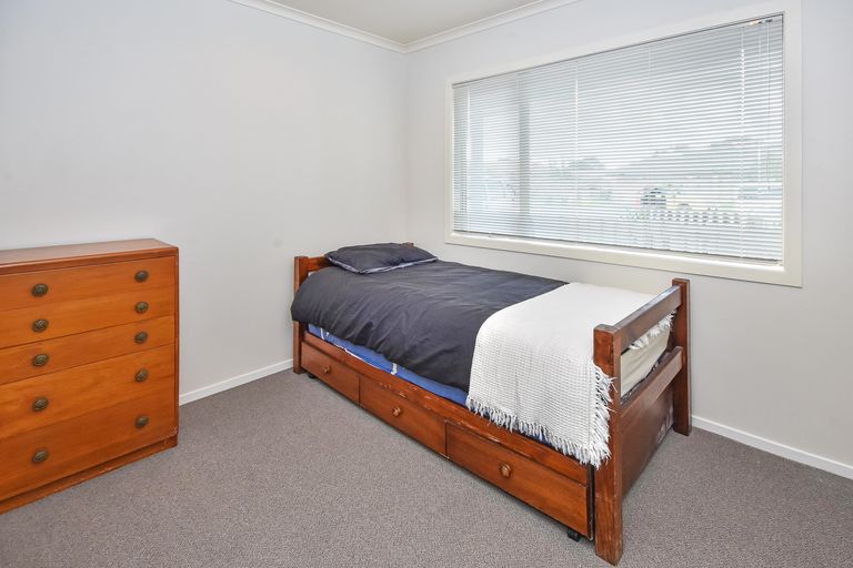 Photo of property in 6 Grangewood Close, Favona, Auckland, 2024