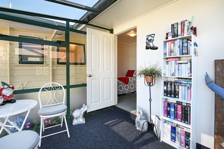Photo of property in 1 Belgrove Drive, Waipukurau, 4200