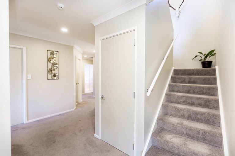 Photo of property in 118 Kirton Drive, Riverstone Terraces, Upper Hutt, 5018
