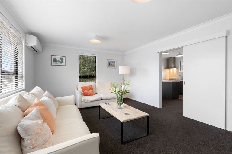 Photo of property in 1/164 Edgeware Road, Edgeware, Christchurch, 8013